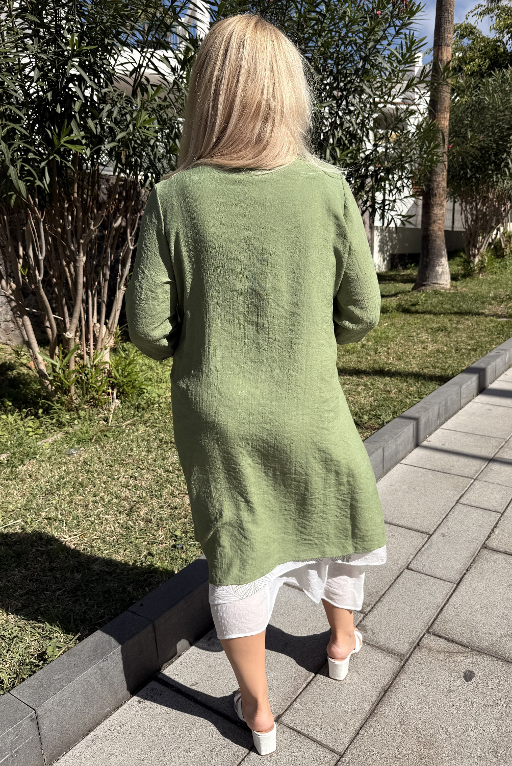 A00461 - Vestido con chaqueta Oliva