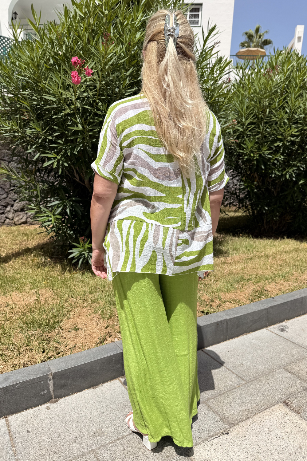 B01028 - Top Pistacho