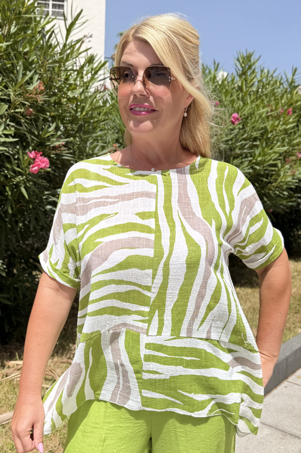 B01028 - Top Pistacho