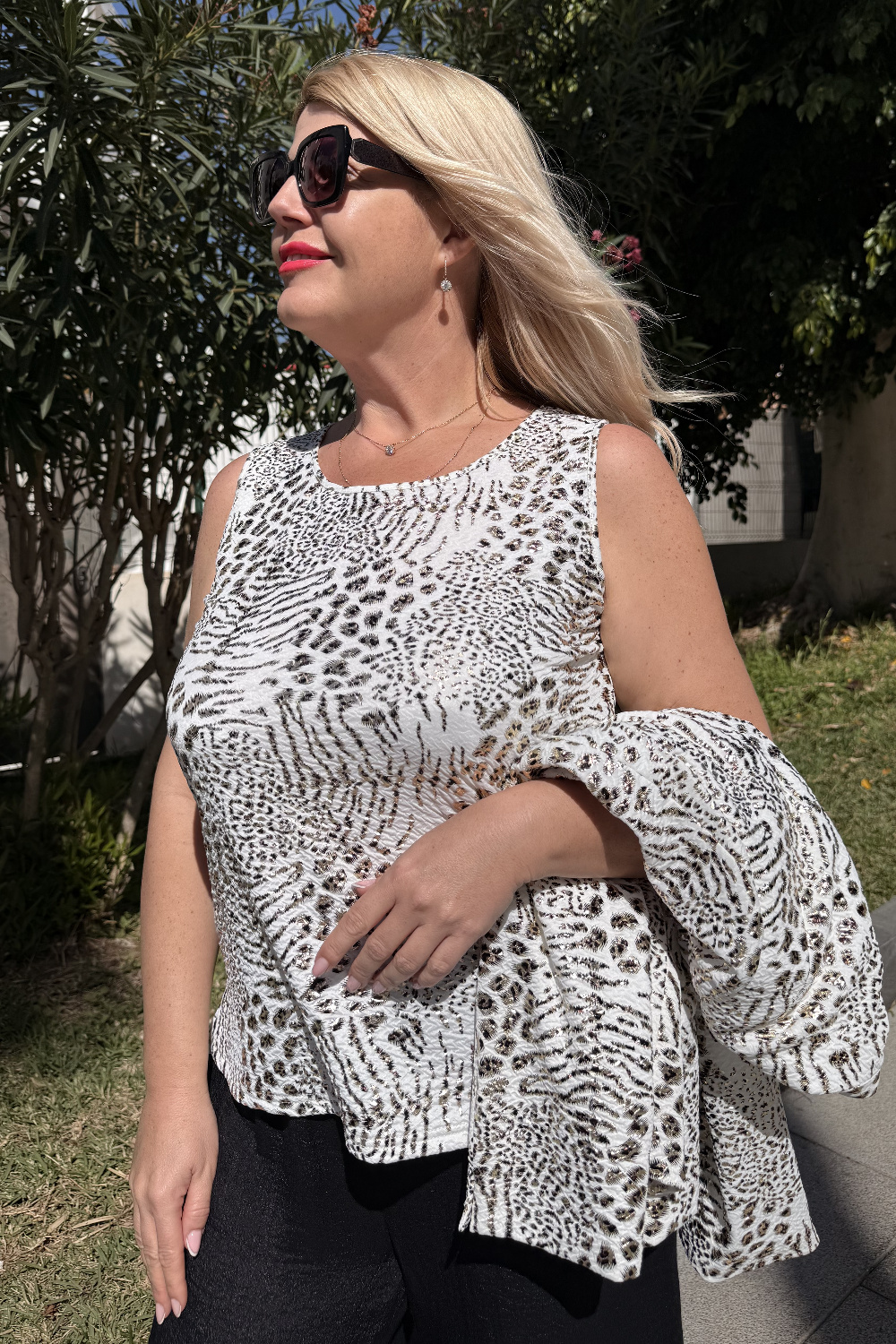 B01057 - Camiseta Savage