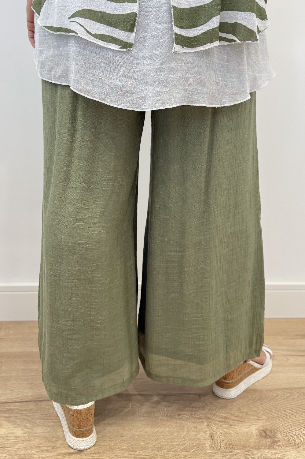 BA0850 - AL 16034 Pantalon ancho color khaki 