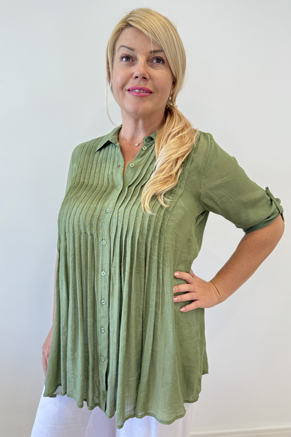 BC0300 - AL 16042 Camiseta khaki botones plisados 