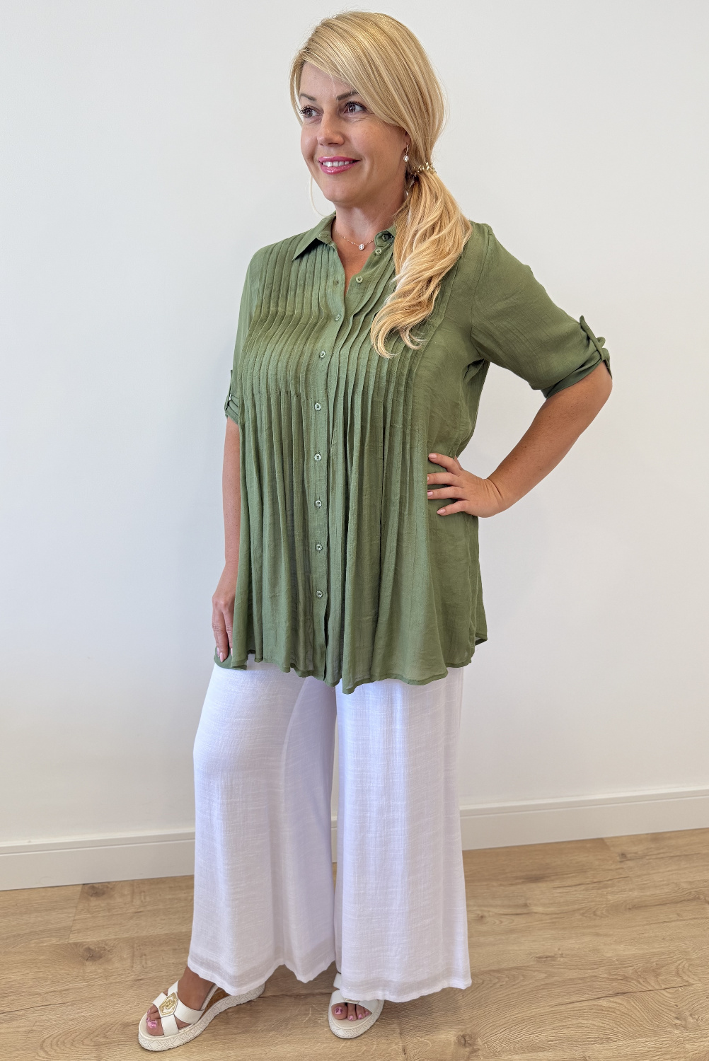 BC0300 - AL 16042 Camiseta khaki botones plisados 