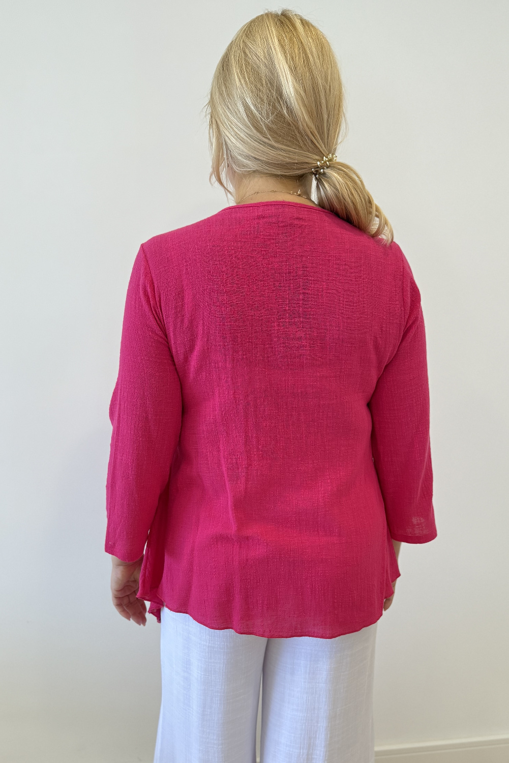 BC0314 - AL 15930 Camiseta fucsia fresco botones 