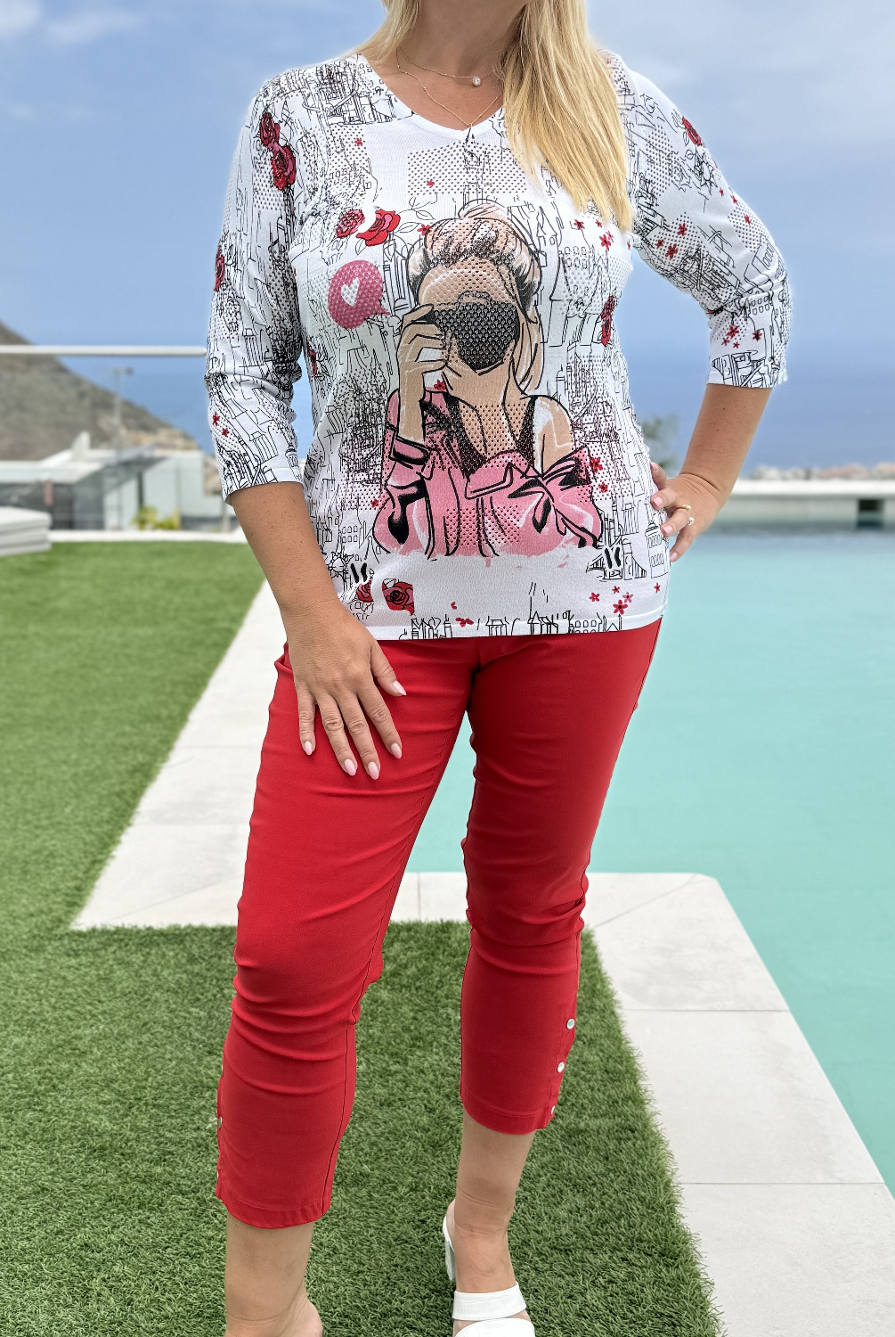 DC0169 - AL 15936 Camiseta agujeros cara mujer