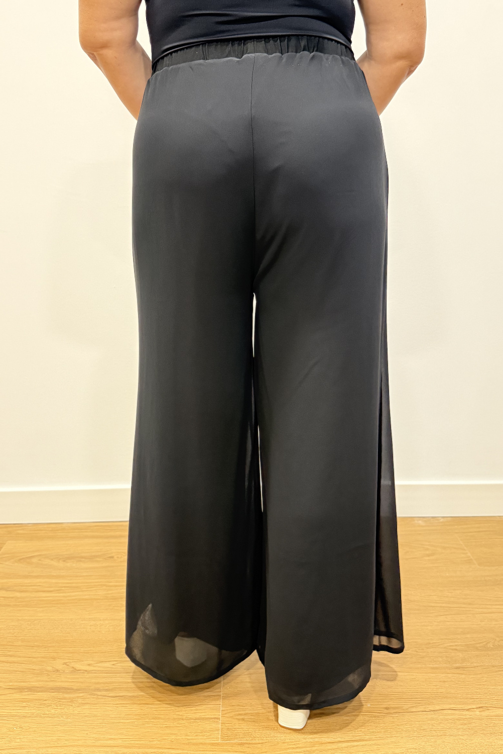 E00112 - Pantalón Carmín