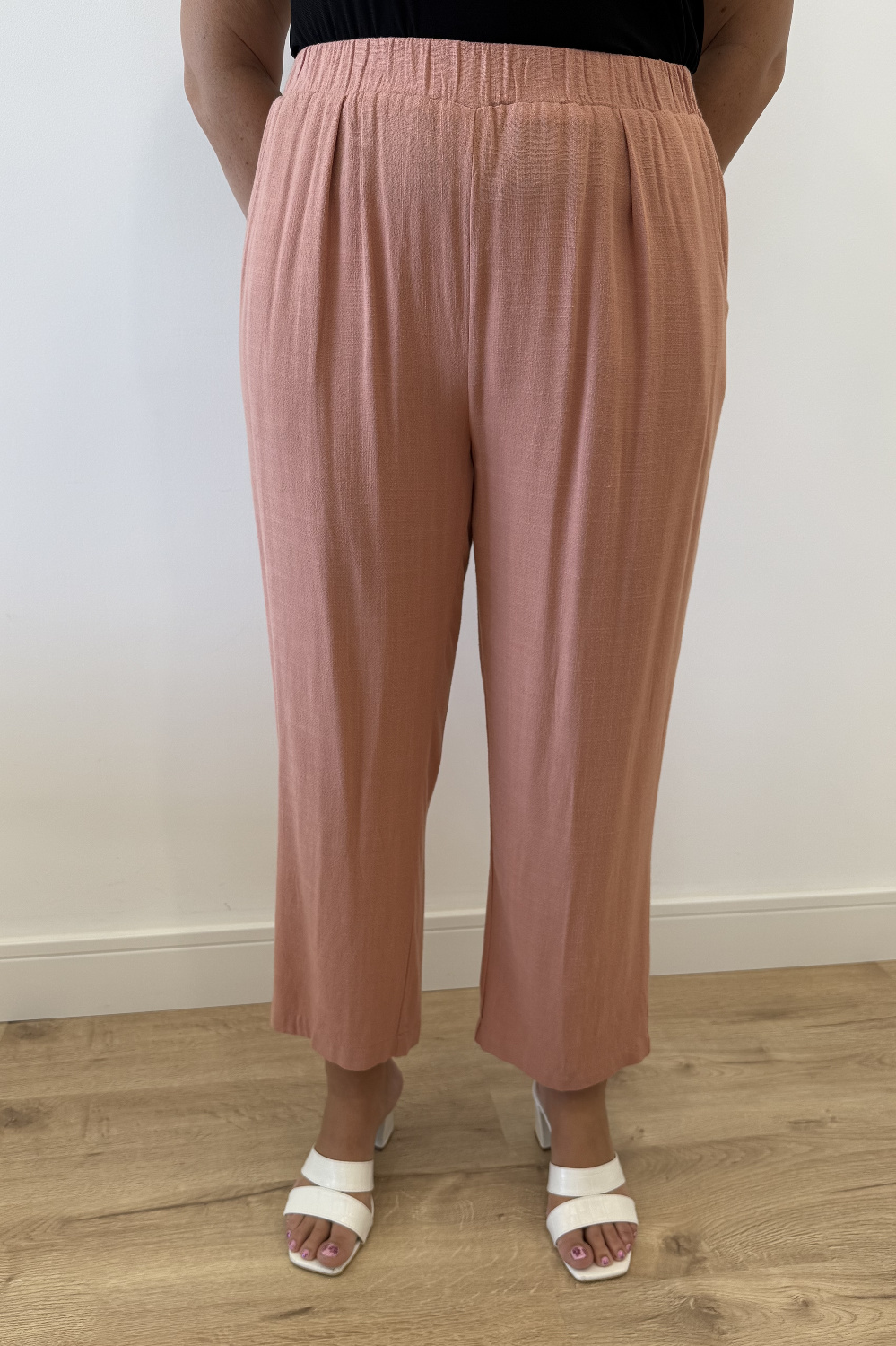EA0084 - AL 16031 Pantalon color teja 
