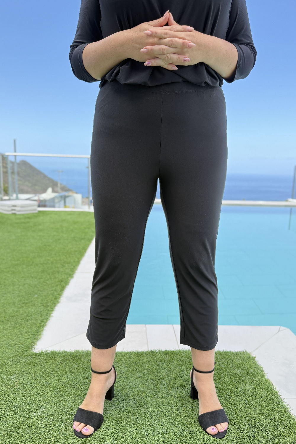 EB0044 - AL 15911 Pantalon 3/4 liso 