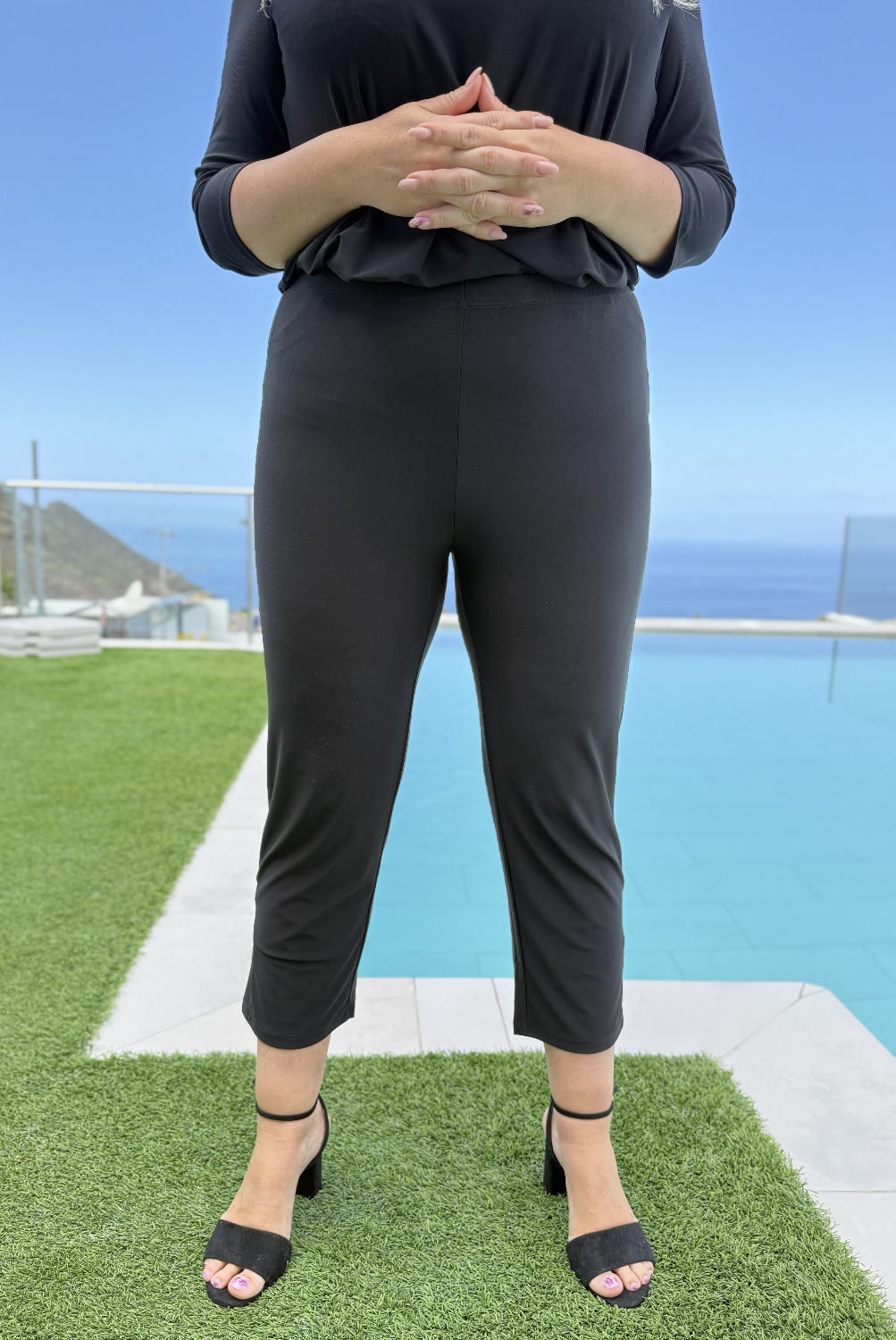 EB0044 - AL 15911 Pantalon 3/4 liso 