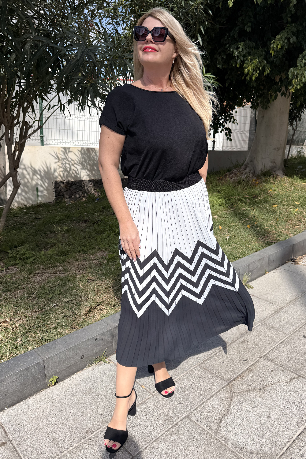 F00016 - Falda Yinyan