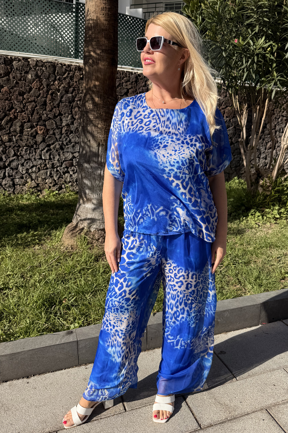 G00082 - Blusa Sapphire