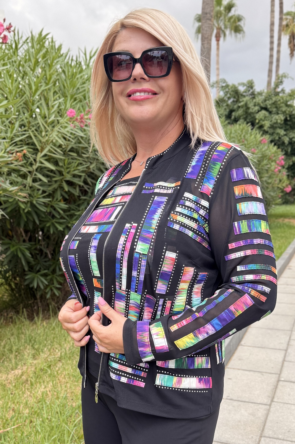 J00134 - Chaqueta Arcoiris