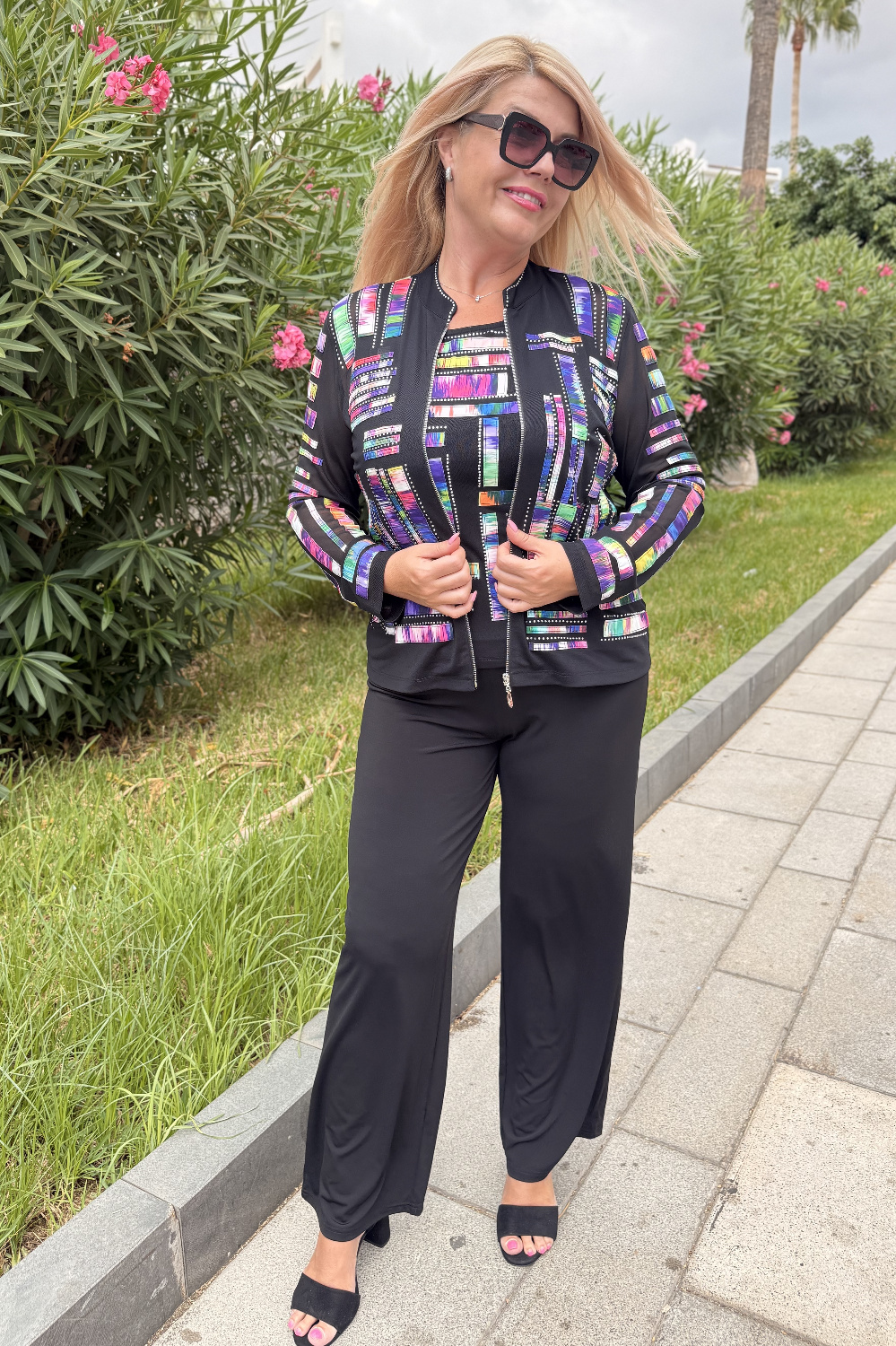 J00134 - Chaqueta Arcoiris