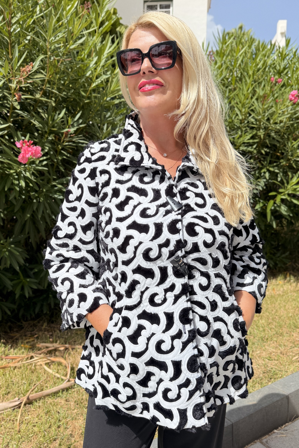 J00142 - Chaqueta Glamour