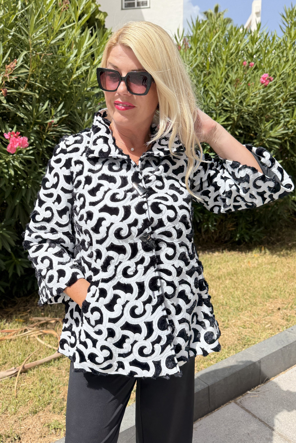 J00142 - Chaqueta Glamour
