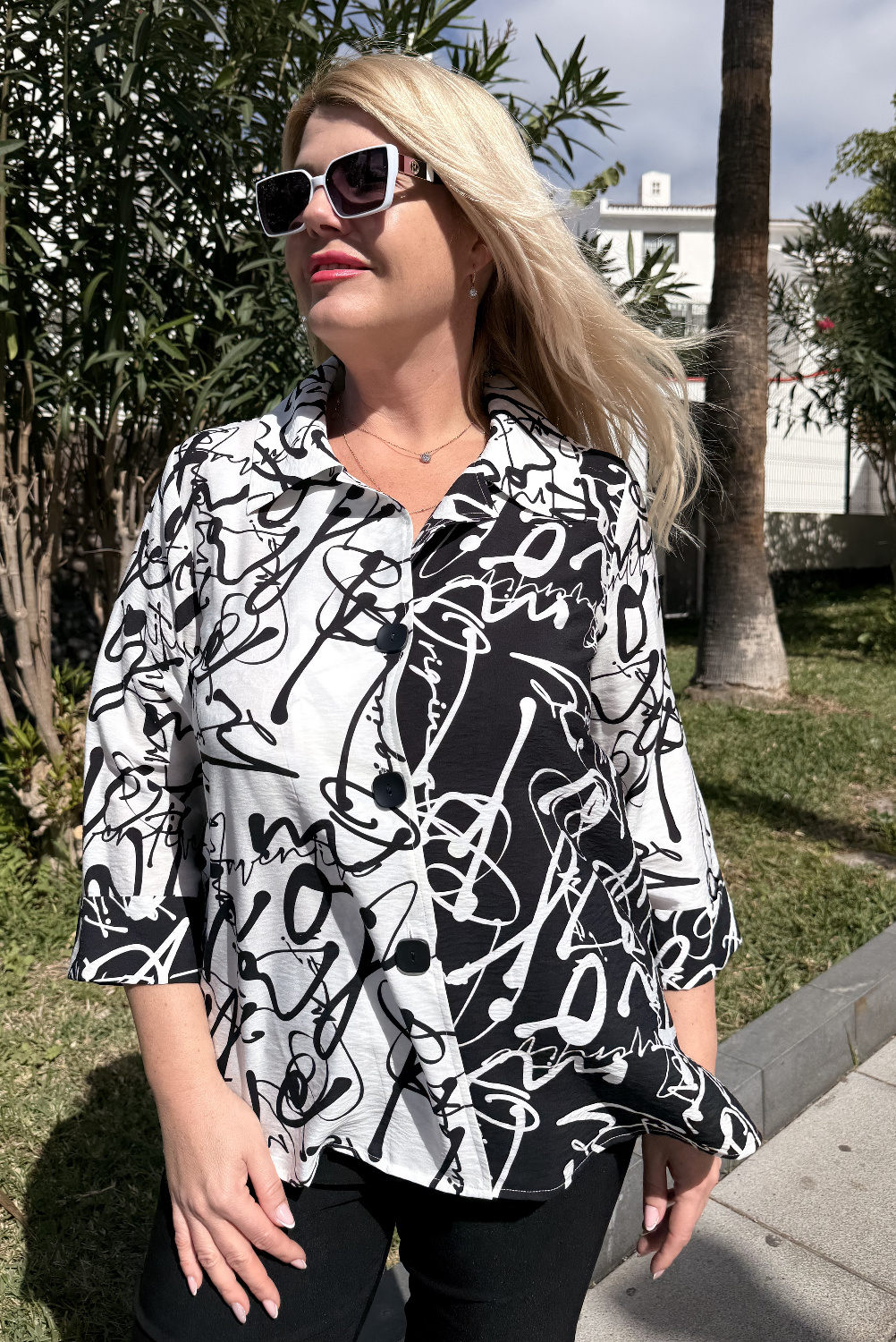 J00162 - Chaqueta Yinyan